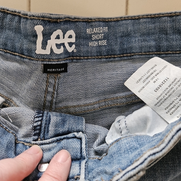LEE Women's Blue Denim Shorts Size 14 - Picture 3 of 8